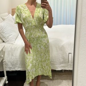 Faithfull the Brand Midi Dress in Small